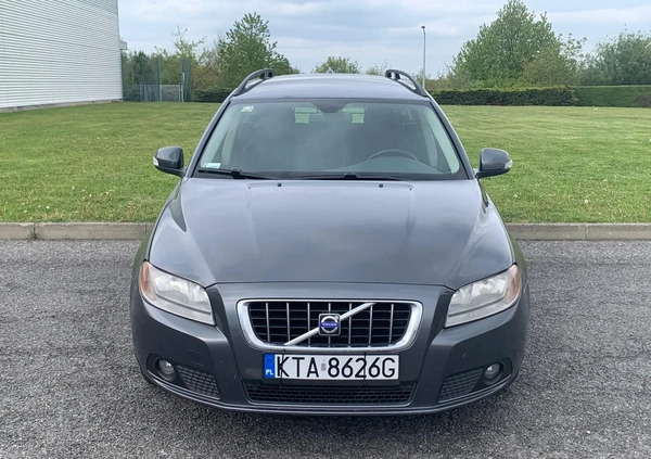 Volvo V70 cena 20000 przebieg: 334000, rok produkcji 2008 z Tarnów małe 121